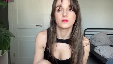 Snapshot of mmminnie chatting on 03/10/25, 02:16 mmminnie online show from 03/10/25, 02:16