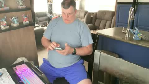 mmmthatsfunnn online show from 03/18/26, 06:22