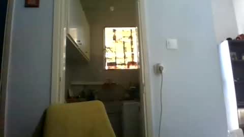 Snapshot of mmpempis81 chatting on 02/23/25, 10:39 mmpempis81 online show from 02/23/25, 10:39