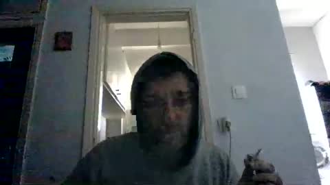 Snapshot of mmpempis81 chatting on 10/09/25, 06:11 mmpempis81 online show from 10/09/25, 06:11