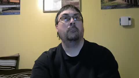 Snapshot of mmr45 chatting on 12/29/24, 04:59 mmr45 online show from 12/29/24, 04:59