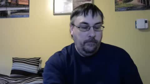 Snapshot of mmr45 chatting on 12/31/24, 11:39 mmr45 online show from 12/31/24, 11:39