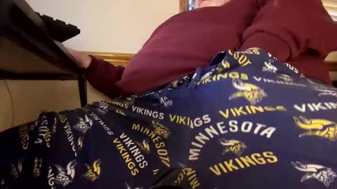 mnguy19726969 online show from 04/19/26, 09:17