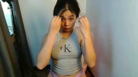 mnopxx33 online show from 02/23/26, 06:11