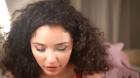 Snapshot of moan_4_you chatting on 02/07/25, 03:45 Ruxxx online show from 02/07/25, 03:45