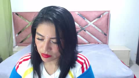 Snapshot of moan_sex1 chatting on 06/24/26, 04:33 Catalina online show from 06/24/26, 04:33