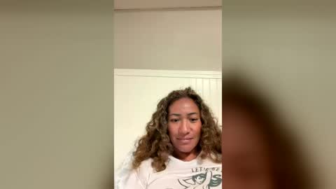 Snapshot of moana_mack chatting on 07/20/26, 03:32 moana_mack online show from 07/20/26, 03:32
