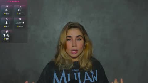 Snapshot of moanamo chatting on 02/07/26, 02:43 Princess Moana online show from 02/07/26, 02:43