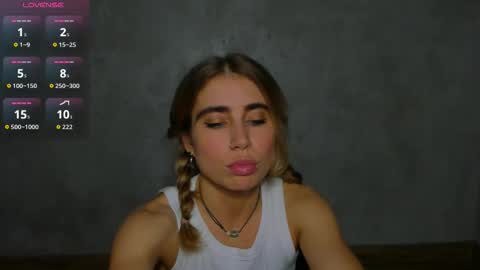 Snapshot of moanamo chatting on 03/21/26, 02:53 Princess Moana online show from 03/21/26, 02:53