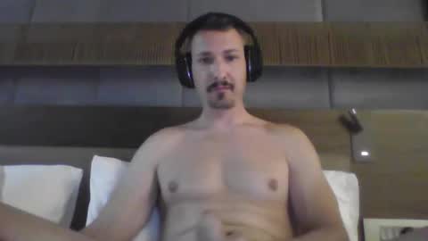 Snapshot of moaningalld chatting on 09/12/25, 06:24 moaningalld online show from 09/12/25, 06:24