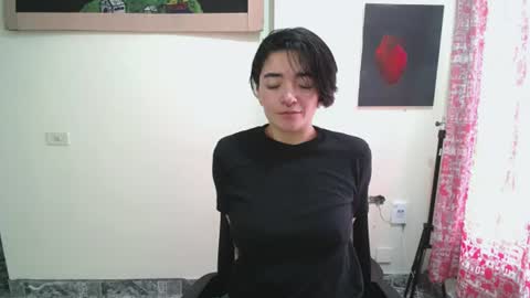 Snapshot of mocca_117 chatting on 06/18/26, 02:10 Sam online show from 06/18/26, 02:10