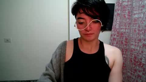 Snapshot of mocca_117 chatting on 06/26/26, 05:23 Sam online show from 06/26/26, 05:23