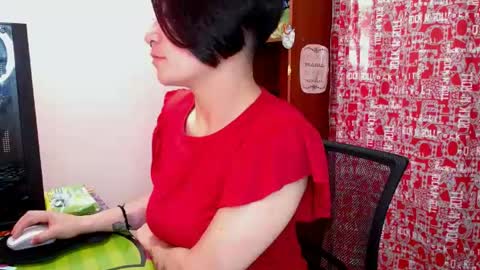 Snapshot of mocca_117 chatting on 08/01/26, 06:29 Sam online show from 08/01/26, 06:29