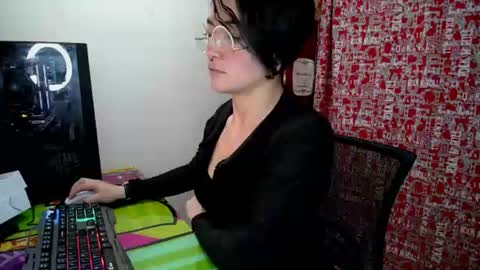 Snapshot of mocca_117 chatting on 08/03/26, 01:26 Sam online show from 08/03/26, 01:26