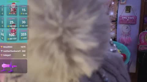 Snapshot of mocha_ chatting on 12/19/24, 11:18 MOCHA JAMES THE NPC online show from 12/19/24, 11:18