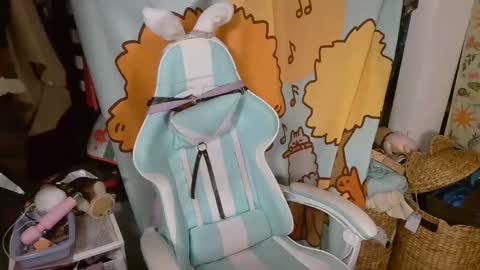 Snapshot of mochi_rainbow chatting on 02/28/25, 03:04 The Mochi Rainbow Variety Show online show from 02/28/25, 03:04