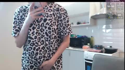 Snapshot of model_10 chatting on 09/13/25, 08:41 Tatiana online show from 09/13/25, 08:41