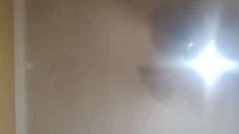 Snapshot of modelo_web18 chatting on 02/22/26, 01:40 camilo online show from 02/22/26, 01:40