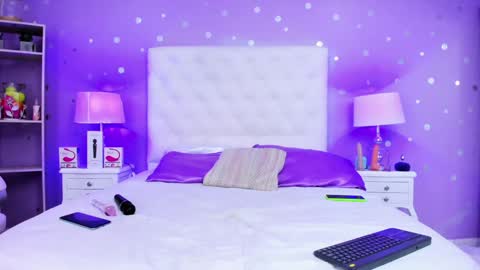 Sophia  online show from 12/23/24, 06:58