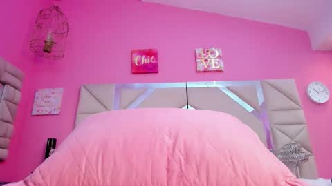 Sophia  online show from 02/20/26, 07:36