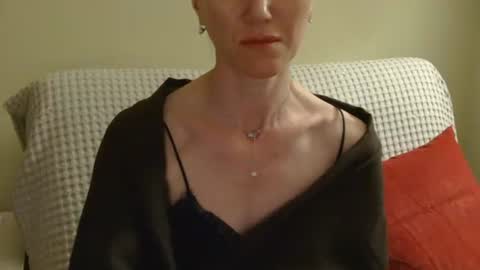 Aurora online show from 04/09/26, 10:15