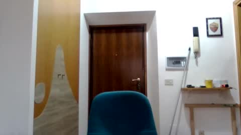 Snapshot of modesto1969 chatting on 11/19/25, 12:49 modesto1969 online show from 11/19/25, 12:49