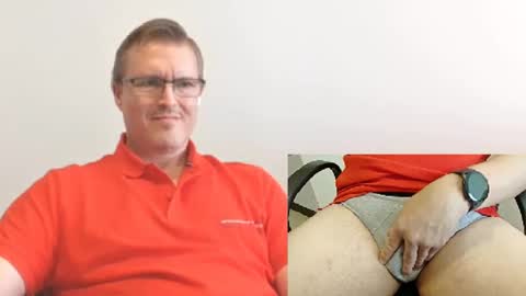 Moe online show from 10/24/25, 06:59