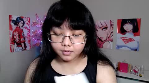 Snapshot of moertomlly chatting on 09/15/25, 04:12 Molly online show from 09/15/25, 04:12