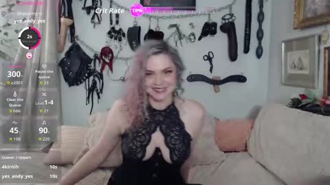 Snapshot of mohawkmischief chatting on 10/27/25, 09:08 MohawkMischief online show from 10/27/25, 09:08