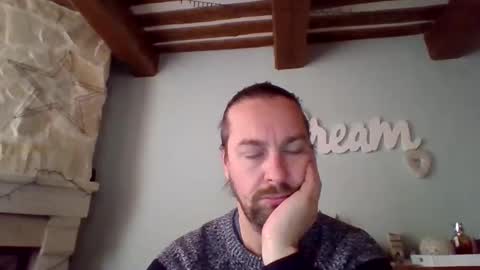 Julien online show from 01/08/25, 10:48