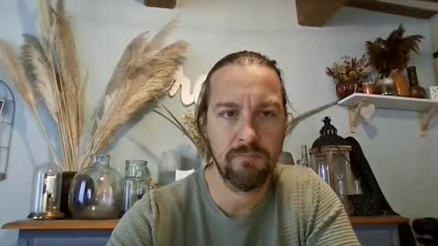 Julien online show from 10/18/25, 08:37