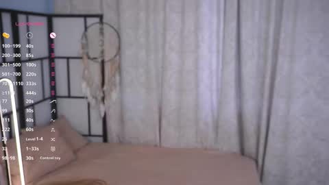 Snapshot of moiraalsbrook chatting on 10/17/25, 06:38 Diana online show from 10/17/25, 06:38