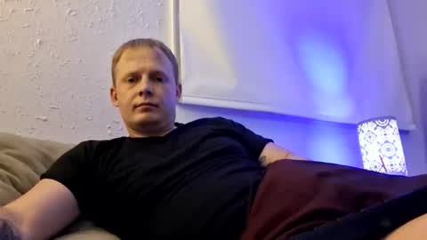 Snapshot of mojozz chatting on 05/24/26, 05:34 LookinForFun online show from 05/24/26, 05:34