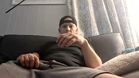 Snapshot of mojozz chatting on 07/12/26, 08:22 LookinForFun online show from 07/12/26, 08:22