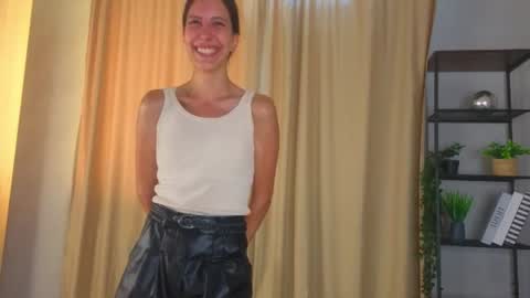 Mia online show from 08/01/26, 07:40