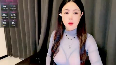 Snapshot of moli666 chatting on 05/11/26, 12:49 Alice online show from 05/11/26, 12:49