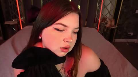 Rosa online show from 12/03/25, 09:24