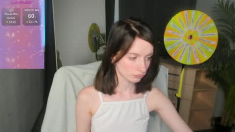 Snapshot of mollie_blush chatting on 05/23/26, 07:24 mollie_blush online show from 05/23/26, 07:24