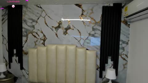 Snapshot of molliebue1 chatting on 09/28/25, 12:10 Hey Guys Im Mollie online show from 09/28/25, 12:10