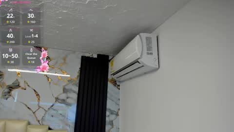 Snapshot of molliebue1 chatting on 10/05/25, 12:36 Hey Guys Im Mollie online show from 10/05/25, 12:36