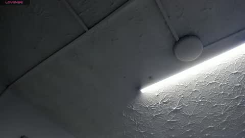 Hey Guys  Im Mollie online show from 04/23/26, 12:04