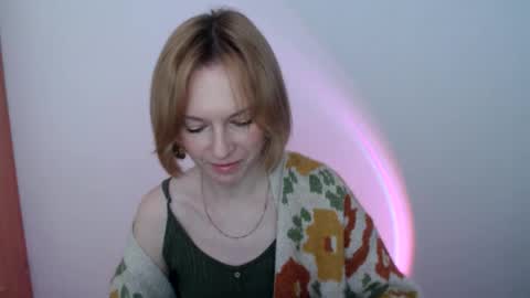 mollilove online show from 05/18/26, 07:25