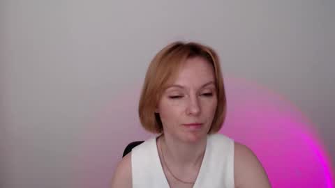 mollilove online show from 05/25/26, 08:09