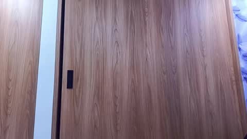 Molly online show from 10/14/25, 11:27