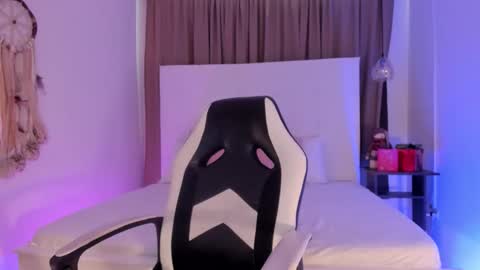      online show from 11/18/25, 03:27