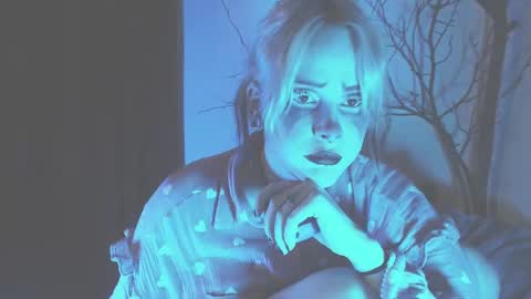 Molly Crow online show from 01/14/25, 12:43