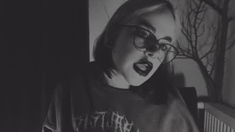 Molly Crow online show from 01/16/25, 09:19