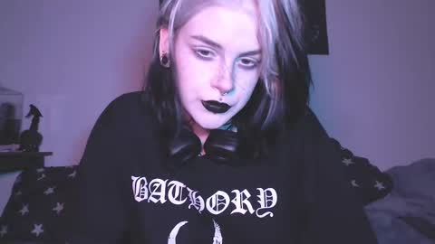 Molly Crow online show from 02/15/25, 10:31