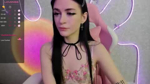 Snapshot of molly_crystall chatting on 07/26/26, 02:31 Molly - online show from 07/26/26, 02:31