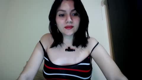 Snapshot of molly_fragance chatting on 10/02/25, 05:53 Molly online show from 10/02/25, 05:53